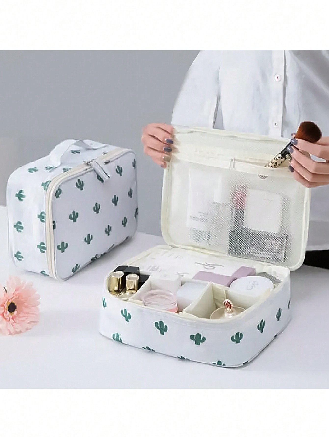 Beauty Preservation Makeup Bag - حقيبة مستحضرات تجميل مقاومة للماء بطباعة