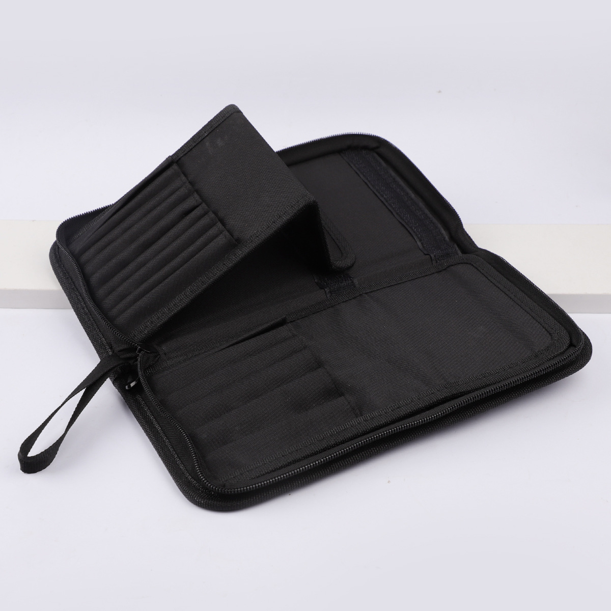 حقيبة مكياج كبيرة سوداء قابلة  - مراجعة Beauty Preservation Makeup Bag وسعره