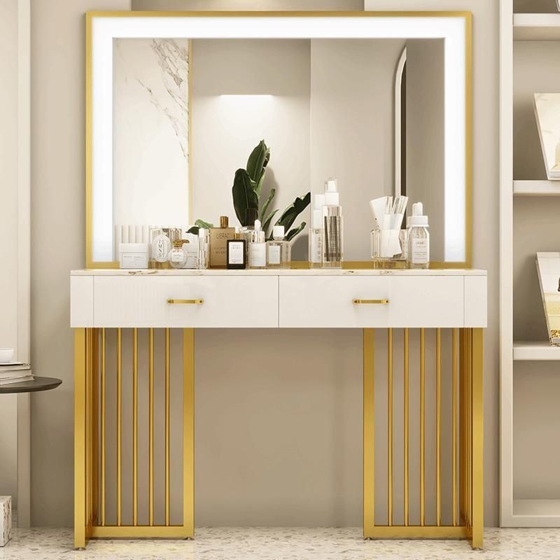 طاولة مكياج فاخرة للمتاجر الاح - مراجعة Beauty And Makeup Studio وسعره