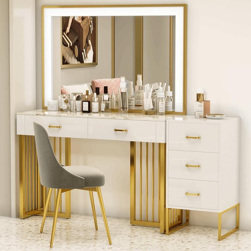 طاولة مكياج فاخرة للمتاجر الاح - مراجعة Beauty And Makeup Studio وسعره