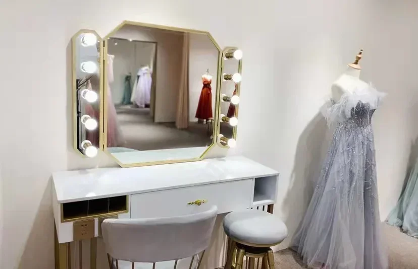 استوديو الصور روك مضمد ماكياج  - مراجعة Beauty And Makeup Studio وسعره