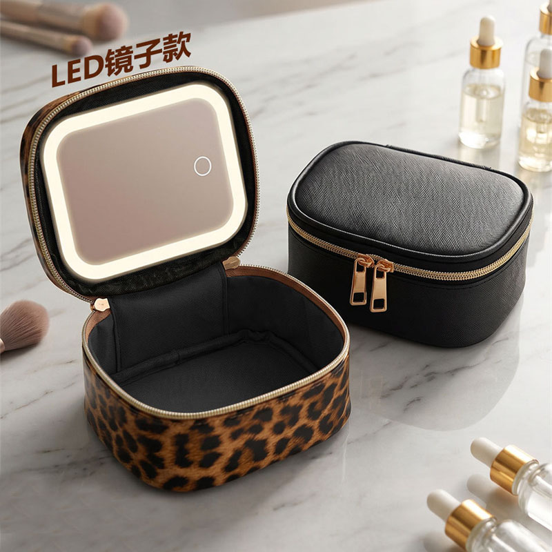 حقيبة تخزين مكياج محمولة بإضاء - مراجعة Beauty Preservation Makeup Bag وسعره