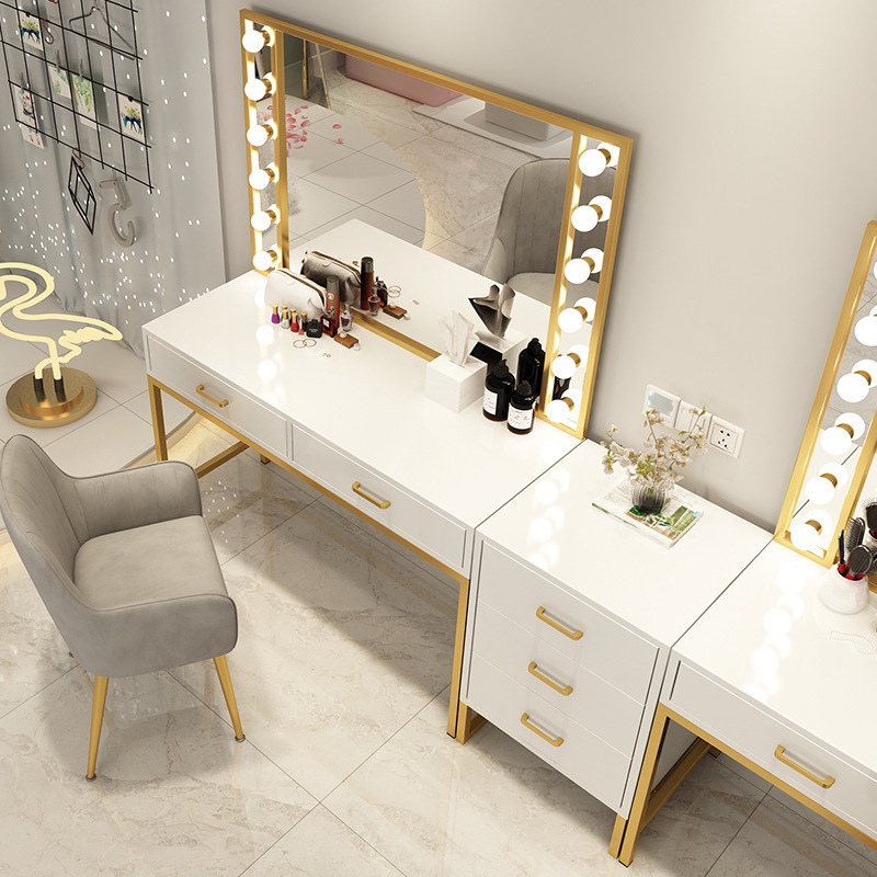 طاولة مكياج استوديو الصور طاول - مراجعة Beauty And Makeup Studio وسعره