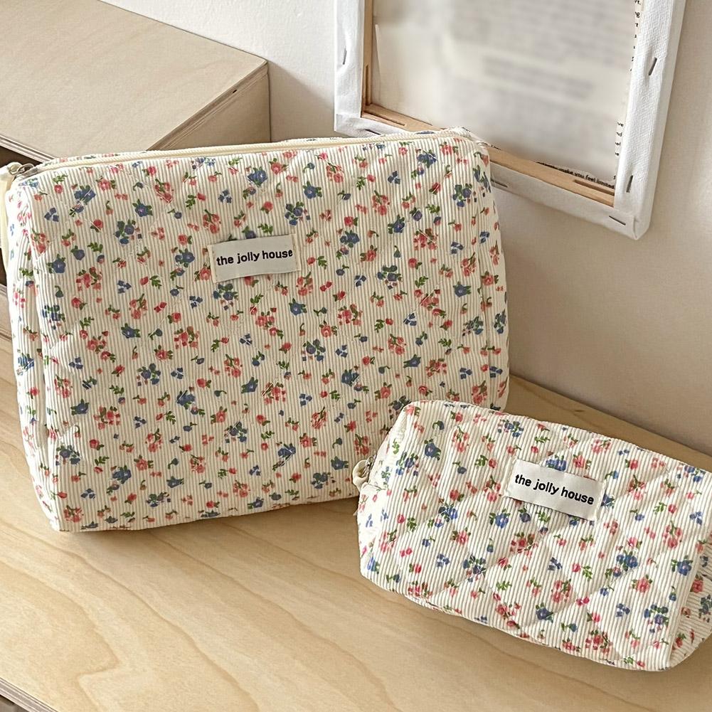 حقيبة مكياج مبطنة بنقوش زهرية  - مراجعة Beauty Preservation Makeup Bag وسعره