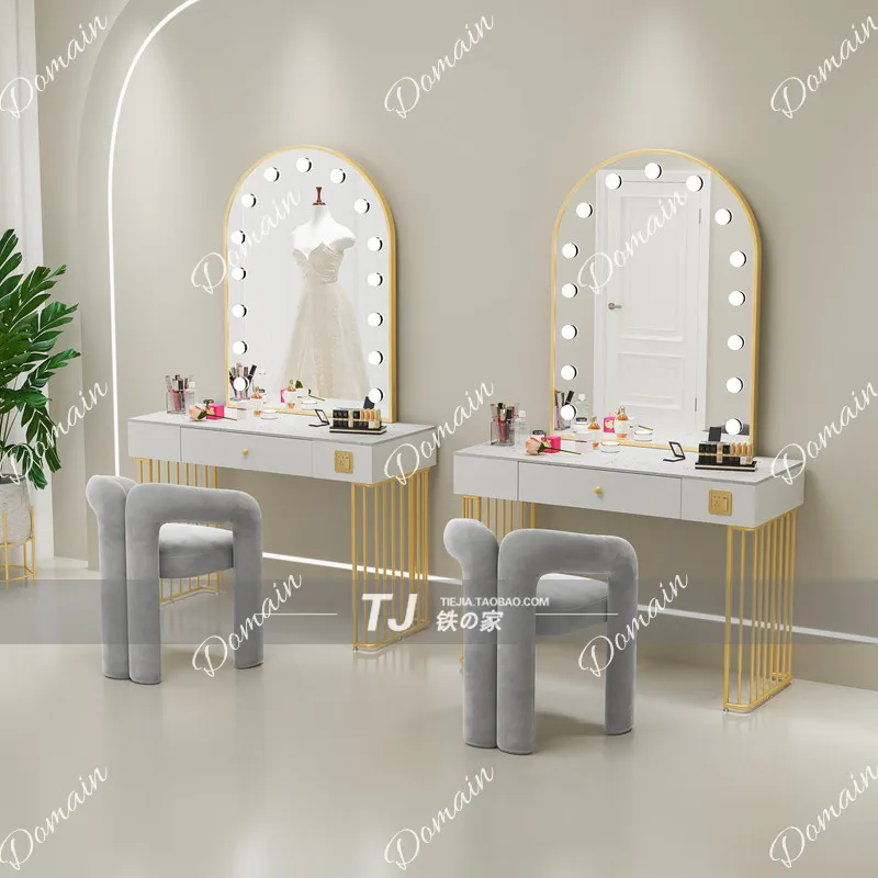 طاولة تجميل احترافية فاخرة N5  - مراجعة Beauty And Makeup Studio وسعره