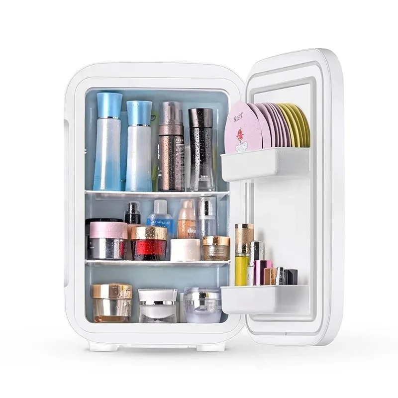 ثلاجة منزلية بباب زجاجي سعة 25 - مراجعة Beauty Makeup Fridge وسعره