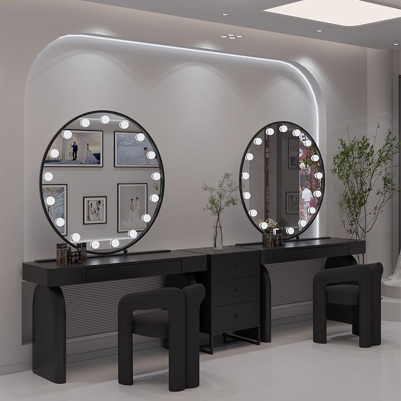 طاولة مكياج مع مصباح، طاولة مك - مراجعة Beauty And Makeup Studio وسعره