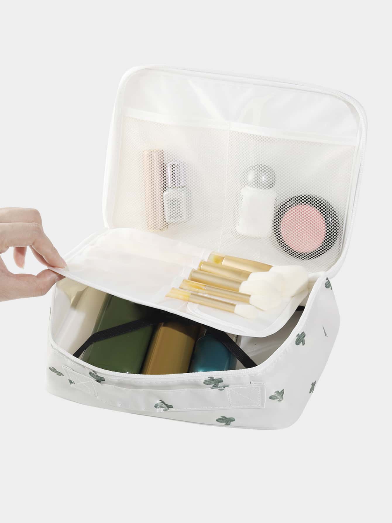 حقيبة مستحضرات تجميل مقاومة لل - مراجعة Beauty Preservation Makeup Bag وسعره