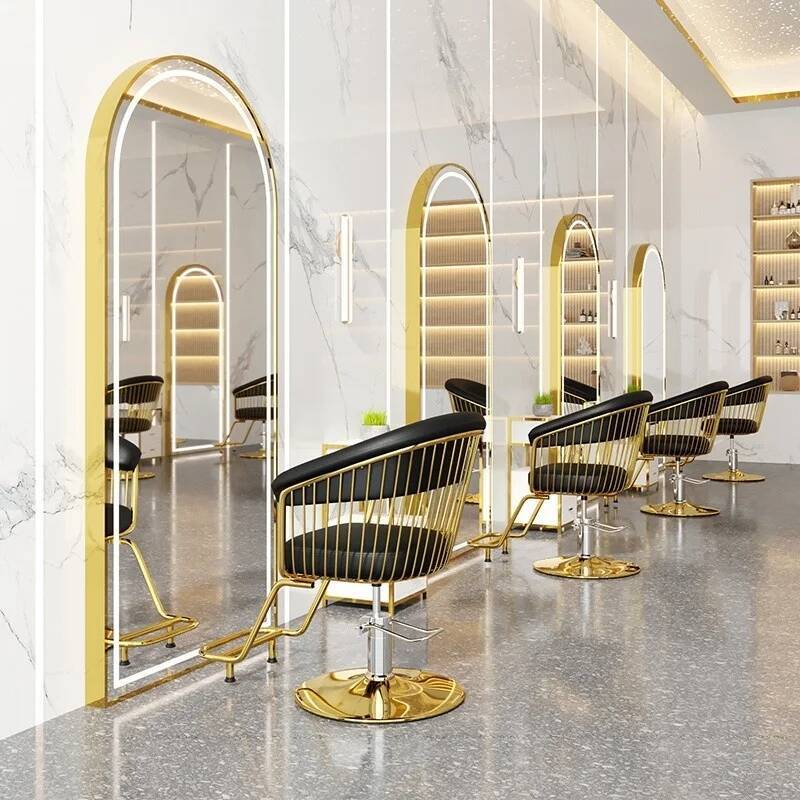 ماكياج باديكير صالون تجميل كرس - مراجعة Makeup Beauty Lounge وسعره