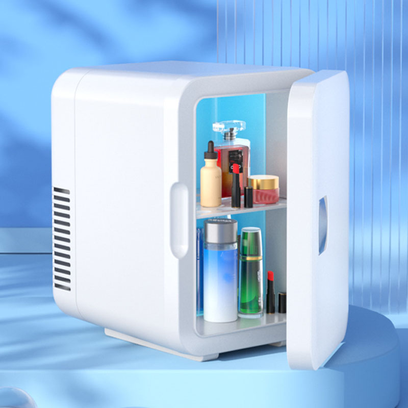 ​ ​ ثلاجة سيارة صغيرة محمولة ج - مراجعة Beauty Makeup Fridge وسعره